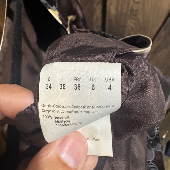 Hugo Boss Red and Cream Midi Wrap Dress - Picture 4 of 5